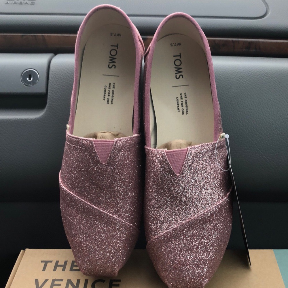 NIB Women’s Rose glow glitter Toms